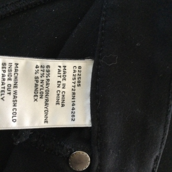 Like New Condition Black Skinny Jeans - Picture 6 of 7